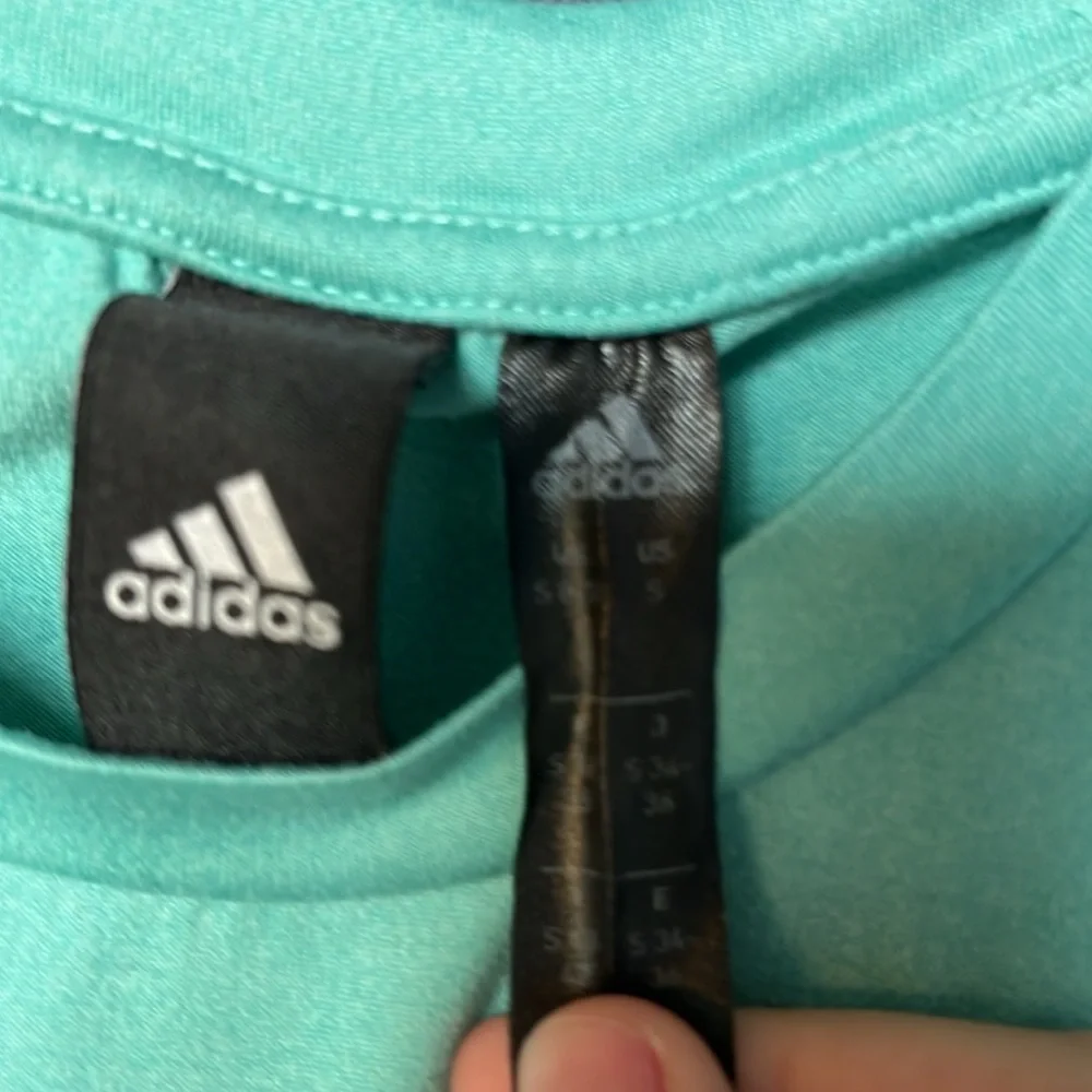 Adidas girls tank top size Small athletic 1171 - Picture 2 of 3